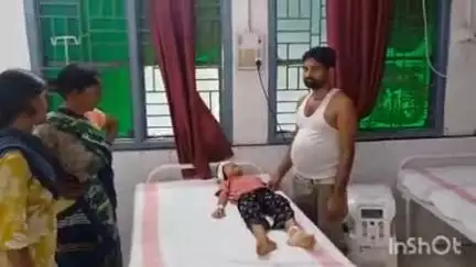 कटोरिया: मुड़ियारी गांव में तेज रफ्तार बाइक की चपेट में आने से 6 वर्षीय बालिका घायल