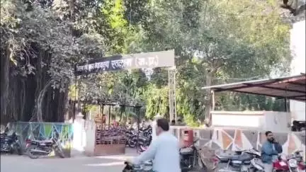 रतलाम: फर्जी डॉक्टर को न्यायालय ने दी सज़ा और अर्थदंड, खबर में देखें