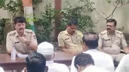 नेर: पोलीस स्टेशन नेर येथील प्रांगणात पार पडली शांतता कमिटीची बैठक