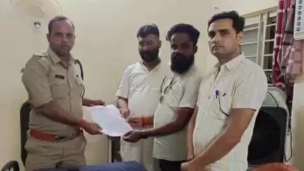 बरघाट: सोशल मीडिया पर हिंदू धर्म पर टिप्पणी करने वाले पर कार्रवाई की मांग को लेकर विश्व हिंदू परिषद ने सौंपा ज्ञापन