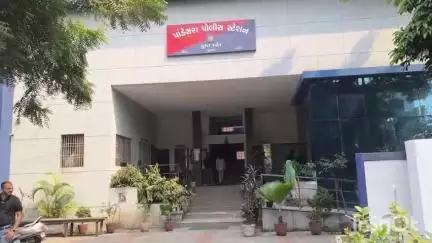 ઉધના: સુરતના પાંડેસરામાં ધોરણ 9માં અભ્યાસ કરતી વિદ્યાર્થીની સાથે ઘર નજીકમાં જ રહેતા યુવકે દુષ્કર્મ આચર્યું