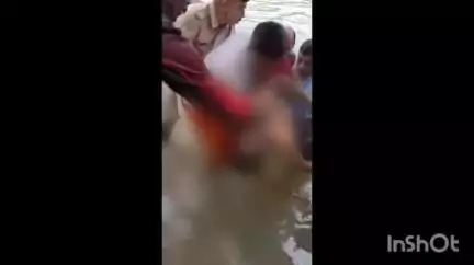 കുന്നത്തുനാട്: കരിമുഗൾ പീച്ചിങ്ങാച്ചിറയിൽ കൂട്ടുകാരോടൊപ്പം നീന്താനിറങ്ങിയ 20കാരൻ മുങ്ങിമരിച്ചു
