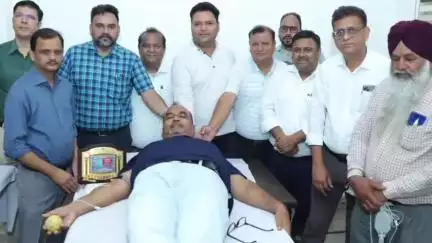 ਮਾਨਸਾ: ਸਵੈਇੱਛਕ ਖੂਨਦਾਨੀਆਂ ਦੇ ਸਹਿਯੋਗ ਨਾਲ ਥੈਲੇਸੀਮੀਆ ਦੇ ਬੱਚਿਆਂ ਨੂੰ ਖੂਨ ਮੁਹਈਆ ਕਰਵਾਇਆ ਜਾਂਦੈ :ਡਾਕਟਰ ਰਣਜੀਤ ਰਾਏ