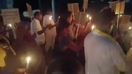 गुरुआ: जनसुराज पार्टी ने कुढ़नी दुष्कर्म-हत्याकांड के विरोध में गुरूआ में कैंडल मार्च निकाला