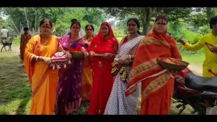 फतेहपुर: फतेहपुर प्रखंड के बाघमारा में माँ विपद तारिणी की पूजा, मंदिरों में उमड़ी भीड़