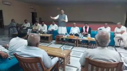 बाघमारा/कतरास: बाघमारा में कांग्रेस कमेटी के प्रधान ने संगठन सृजन कार्यक्रम की महत्वपूर्ण बैठक आयोजित की