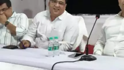 हज़ारीबाग: हजारीबाग में खुदरा उत्पाद दुकानों के हैंडओवर-टेकओवर को लेकर कार्यशाला का आयोजन