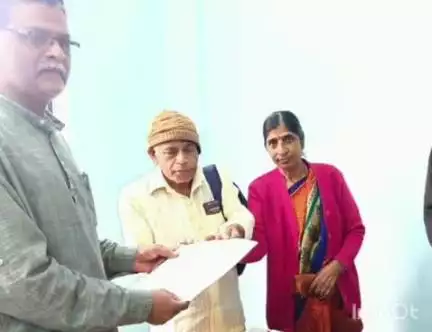 ಮೂಡಿಗೆರೆ: ಬ್ಯಾಂಕ್‌ನಿಂದ ತೋಟ ಹರಾಜು ಹಾಕಿದ್ದಕ್ಕೆ ದಯಾ ಮರಣ ಕೋರಿ ರಾಷ್ಟ್ರಪತಿಗೆ ಪತ್ರ ಬರೆದ ವೃದ್ಧ ದಂಪತಿ