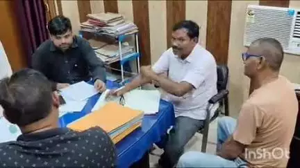 गोपालगंज: नगर थाना परिसर में जनता दरबार लगाकर सीओ ने भूमि विवाद के 10 मामलों का किया निपटारा