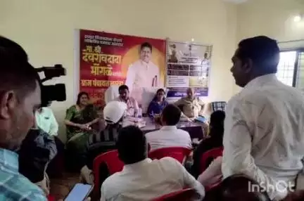 कोरपना: नारांडा गावत आमदार देवराव भोंगळे यांचा अधिकार जनता संवाद कार्यक्रम संपन्न