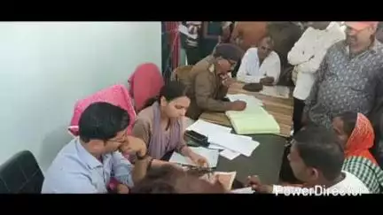 अमदाबाद: भूमिविवाद के निष्पादन हेतु थाना परिसर में जनता दरबार का आयोजन, CO व SHO समेत कई अधिकारी मौजूद
