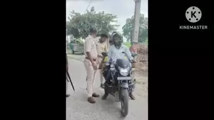 बगहा: बगहा में एसपी के निर्देश पर वाहन जांच अभियान, ₹1 लाख 20 हजार का जुर्माना वसूला गया