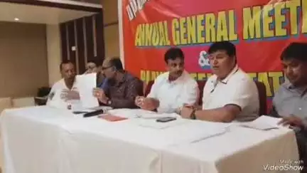 देवघर: देवघर क्रिकेट: सत्र 2024-25 उपलब्धियों से भरा रहा