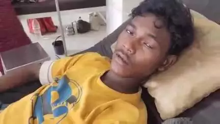 खालवा: मोहनिया में सड़क हादसे में एक छात्र गंभीर रूप से घायल