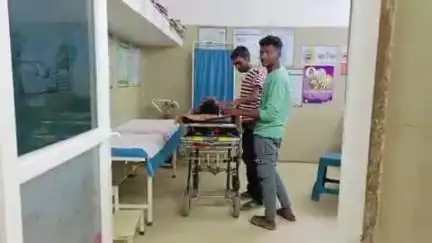 କେନ୍ଦୁଝର ସହର: କାଦବାହାଳି ଅଟେଇ ଜଙ୍ଗଲରୁ ନିଖୋଜ ଥିବା ବ୍ୟକ୍ତିଙ୍କୁ ଉଦ୍ଧାର କଲା ବନ ବିଭାଗ