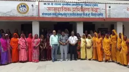 तेंदूखेड़ा: तेंदूखेड़ा में संकुल स्तरीय संगठनों के समग्र क्षमता संवर्धन हेतु प्रशिक्षण कार्यक्रम का हुआ आयोजन