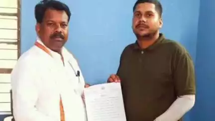 बांधवगढ़: जिले में उत्कृष्ट कार्य करने पर बांधवगढ़ MLA शिव नारायण सिंह ने हिमांशु तिवारी को किया सम्मानित