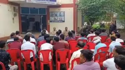 खालवा: खालवा थाने में शांति समिति की बैठक आयोजित की गई