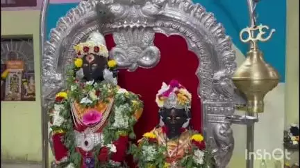 सावंतवाडी: शहरातील श्री विठ्ठल-रखुमाई मंदिरात अखंड हरिनाम वीणा सप्ताहास उत्साहात आणि भक्तिमय वातावरणात प्रारंभ