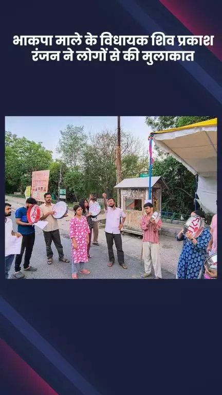 हौज खास: जेएनयू में भूख हड़ताल के दूसरे दिन भाकपा माले विधायक शिव प्रकाश रंजन ने लोगों से की मुलाकात