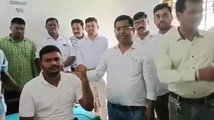 କବିସୂର୍ଯ୍ୟନଗର: ବୁଢ଼ାଆମ୍ବ ଠାରେ ସ୍ବର୍ଗତ ରାଧା ଚରଣ ପଣ୍ଡାଙ୍କ ୧୬ତମ ଶ୍ରାଦ୍ଧବାର୍ଷିକୀ ଅବସରରେ ରକ୍ତଦାନ ଶିବିର ଅନୁଷ୍ଠିତ
