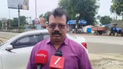 बलरामपुर: बलरामपुर में अतिक्रमण की कार्रवाई पर बोले एसडीएम, सड़क से सटाकर दुकान लगाने के कारण की गई कार्रवाई