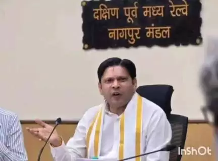 गोंदिया: दुरांतो एक्सप्रेस ला भंडारा गोंदिया येथे थांबा देण्याची खासदार पडोळे यांची रेल्वे मंत्रालयाकडे मागणी