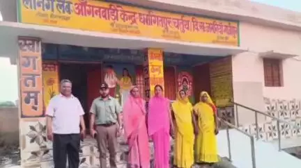 ज़मानिया: जखनियां ब्लॉक की 10 आंगनबाड़ियों पर गिरी गाज़, लापरवाही के चलते कार्यकत्रियों का मानदेय रोका गया