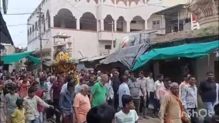 બોરસદ: બોરસદ નારાયણ દેવ મંદિરેથી પુષ્ય નક્ષત્ર મુજબ રથયાત્રા નીકળી,વિધાનસભાના નાયબ દંડકએ રથ ખેંચ્યો