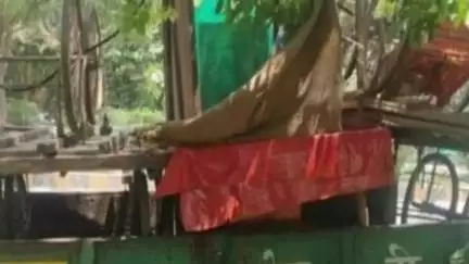 गुरुग्राम: गुरुग्राम में MCG का डंडा चला, कई इलाकों से अतिक्रमण हटाया, सामान जब्त कर चेतावनी दी