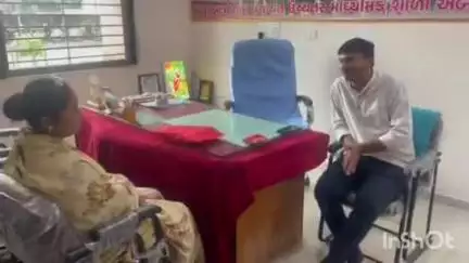 દાંતા: અંબાજીના નવીન ચુંટાયેલા સરપંચની સુંદર કામગીરી, વિવિધ શાળાઓની નવીન સરપંચે લીધી મુલાકાત