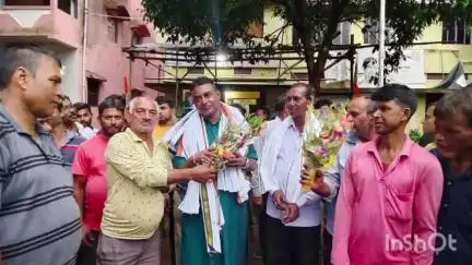 গঙ্গাজলঘাটি: বাঁকুড়া সাংগঠনিক জেলা INTTUC পুনঃ নির্বাচিত সভাপতি রথীন ব্যানার্জিকে সংবর্ধনা প্রদান করল সিমলাপালে ব্লক টোটো ইউনিয়ন