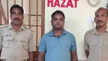 ଗୋବିନ୍ଦପୁର: ଗୋବିନ୍ଦପୁର ଡାକ୍ତରଖାନା ରେ କାର୍ଯ୍ୟରତ ଡାକ୍ତର ଙ୍କୁ ଦୁର୍ବ୍ୟବହାର ଅଭିଯୋଗ ରେ ହାଇସ୍କୁଲ ପଡ଼ା ର ଜଣେ ଯୁବକ ଗିରଫ