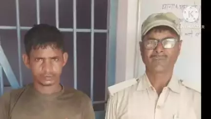 पकरीबरावां: पकरीबरावां पुलिस ने विभिन्न गांवों में छापेमारी कर 6 लोगों को गिरफ्तार किया, 2 को चोरी के आरोप में गुजरात पुलिस ले गई