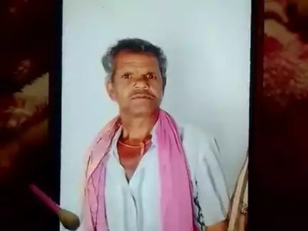 amta tola jhilmili se la pata he kisi ko dikhai de to sampark kare mo na 9655128350
7024958381
7724902964