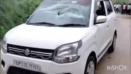 लालगंज: लालगंज थाना क्षेत्र के कुम्हरौरा गांव में जमीनी विवाद में अपराधियों के हौसले बुलंद, एक दर्जन गाड़ियों से किया गया हमला