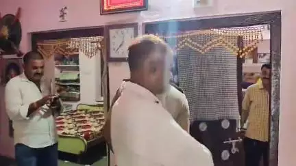 बड़ी सादड़ी: सांगरिया गांव में बीती रात चोर ने 20 लाख से अधिक की नगदी और ज्वेलरी लेकर की चोरी