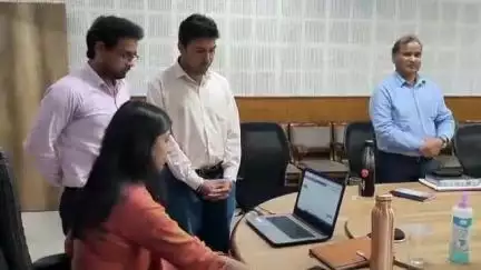 पौड़ी: त्रिस्तरीय पंचायत चुनाव-2025 के तहत मतदान प्रक्रिया के लिए मतदान कार्मिकों का पहला रेंडमाइजेशन हुआ संपन्न