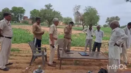 चरखी दादरी: खेड़ी बत्तर क्रेशर जोन में मिला नवजात बच्ची का शव, मौके पर पहुंची पुलिस, FSL टीम भी बुलाई गई