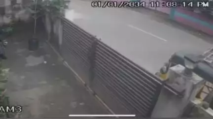 விளவங்கோடு: செம்மங்காலையில் கார் மோதி பெண் உயிரிழந்த சிசிடிவி காட்சிகள் வெளியாகி பரபரப்பு