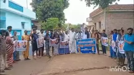చీడిగుమ్మలలో ఆదివారం బాబూ జగ్జీవన్ రామ్ సంఘం ఆధ్వర్యంలో ఎంఆర్పీఎస్ పతాకావిష్కరణ కార్యక్రమం