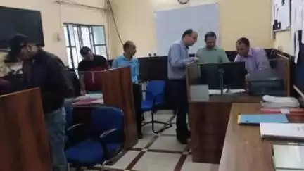 चम्पावत: अपर जिलाधिकारी ने जनपद आपातकालीन परिचालन केंद्र का निरीक्षण किया, वर्षा की स्थिति का लिया जायजा