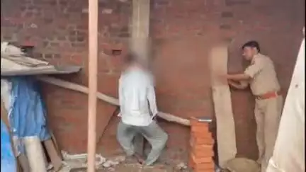 ललितपुर: कस्बा बिरधा निवासी युवक का शव संदिग्ध परिस्थितियों में निर्माणाधीन मकान में फांसी के फंदे पर लटकता मिला