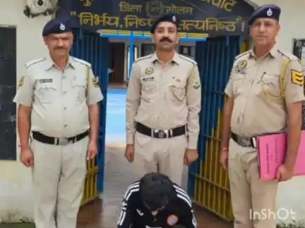 कंडाघाट: कंडाघाट पुलिस ने प्रिवेंटिव डिटेंशन के तहत नशा तस्करी में शामिल आदतन अपराधी उवेद खान को 3 माह की जेल भेजा, जांच जारी