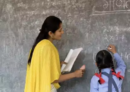 झारखंड में शिक्षकों के 44000 से अधिक पदों पर होगी बहाली, शिक्षा मंत्री ने दे दी गुड न्यूज़