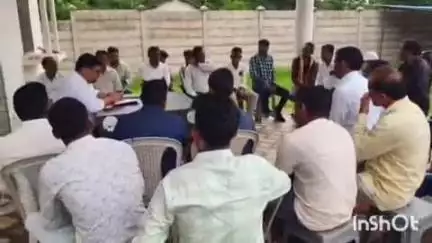 ଜୁନାଗଡ: ଗୋଲାମୁଣ୍ଡା ବ୍ଲକ ଅଧକ୍ଷ ଙ୍କ ଡୁଡ଼କେଲ ସ୍ଥିତ ବାସଭବନରେ ଜନଶୁଣାଣୀ କାର୍ଯ୍ୟକ୍ରମ ଅନୁଷ୍ଠିତ
