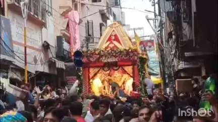 हापुड़: शहर के पुराना बाजार से धूमधाम से निकली जगन्नाथ जी की यात्रा, हजारों श्रद्धालु रहे मौजूद