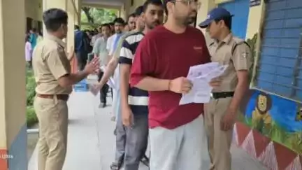 पौड़ी: पौड़ी पुलिस की कड़ी सुरक्षा व्यवस्था से उत्तराखंड सम्मिलित राज्य सिविल सेवा परीक्षा का संपादन सकुशल हो रहा है
