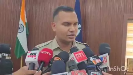 जैसलमेर: SP ने प्रेस वार्ता में भारत-पाक सीमा के पास मिले पाकिस्तानी पहचान पत्र वाले युवक और नाबालिग लड़की के बारे में दी जानकारी