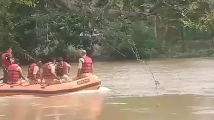 ಹುಣಸೂರು: ಮೂಕನಹಳ್ಳಿ ಗ್ರಾಮ ಪಂಚಾಯಿತಿಯ ಮಾಜಿ ಸದಸ್ಯನ ಸಹೋದರ ಲಕ್ಷ್ಮಣತೀರ್ಥ ನದಿಗೆ ಹಾರಿ ಆತ್ಮಹತ್ಯೆ